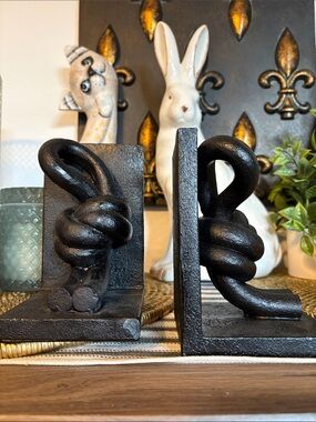 🆕Evergreen Enterprises Black Knot Bookends